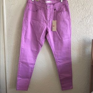 Levi’s | purple legging |